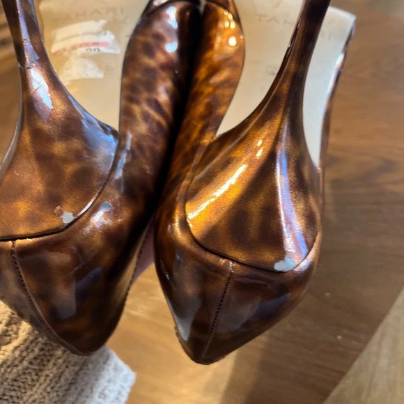 Tahari Calypso Tortoise Shell Heel Size 9.5 - Picture 10 of 10